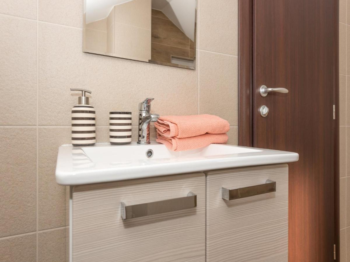 טוצפי Apartments Zora מראה חיצוני תמונה