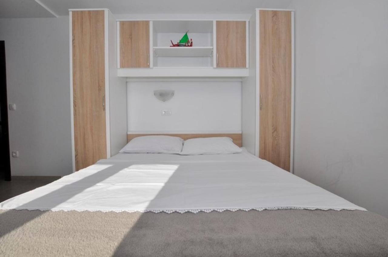 טוצפי Apartments Zora מראה חיצוני תמונה